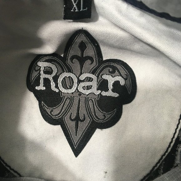 Roar Button Up Embroidered Long Sleeve Stiped Plaid Shirt Mens Medium Casual - Picture 9 of 12